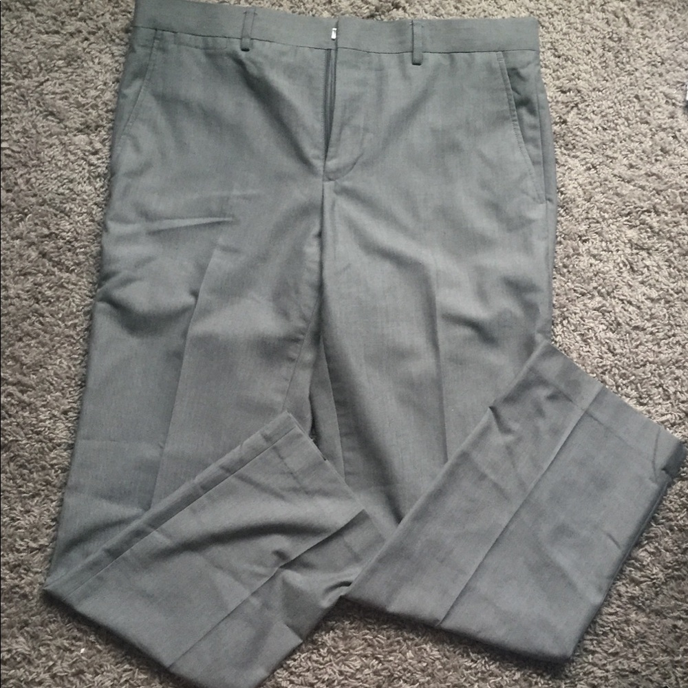 J. Ferrari Men’s Flat Front Grey Slacks